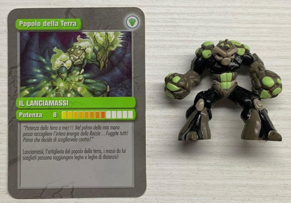 Gormiti Atomic - Il Lanciamassi con carta