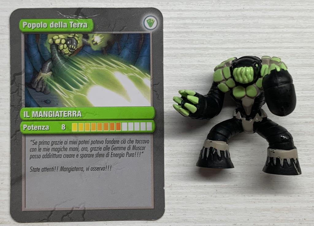 Gormiti Atomic - Il Mangiaterra con carta