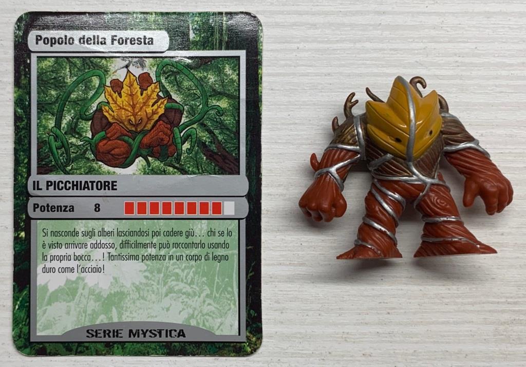 Gormiti Mystica - Il Picchiatore con carta