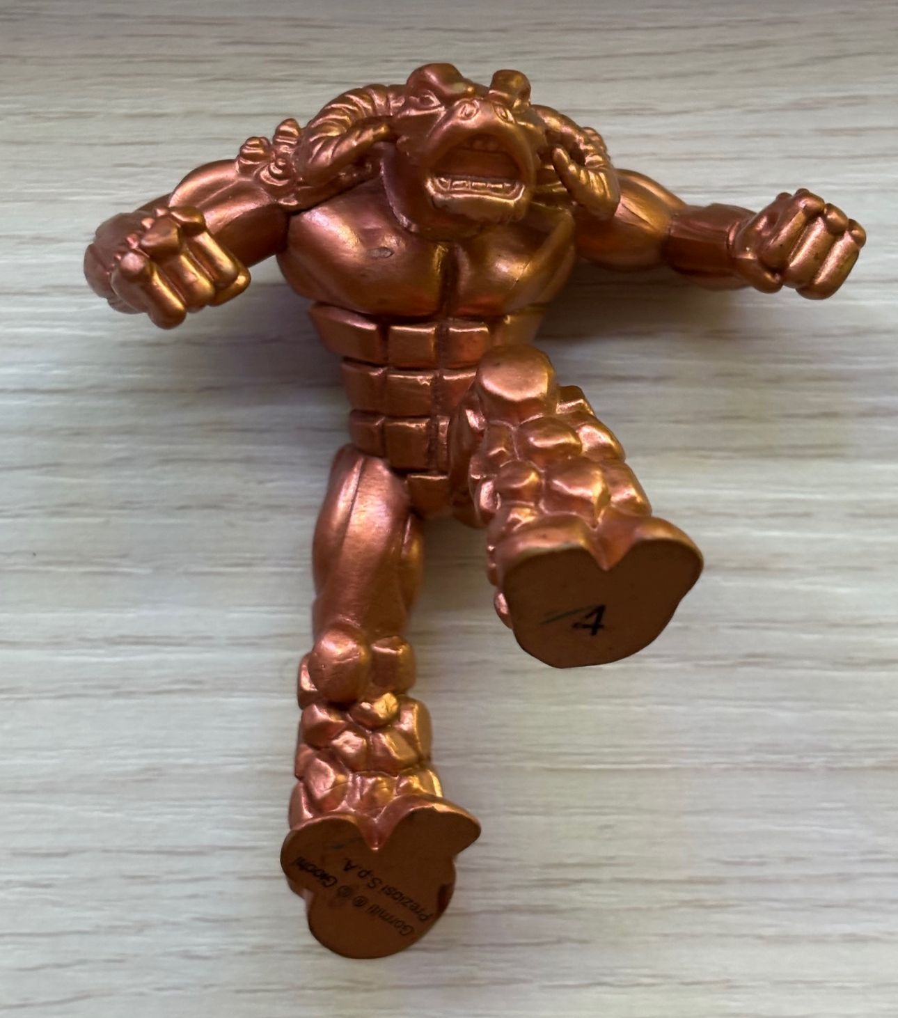 Gormiti Terza Serie - L'Antico Thorg Il Signore Della Terra Gold